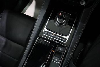 JAGUAR F-PACE 3.0 D300 V6 S SUV 5dr Diesel Auto AWD Euro 6 (s/s) (300 ps)