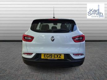 RENAULT KADJAR 1.3 TCe Play SUV 5dr Petrol Manual Euro 6 (s/s) (140 ps)