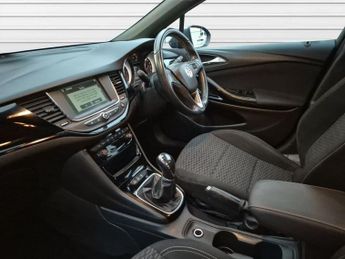 VAUXHALL ASTRA 1.6 CDTi SRi Sports Tourer 5dr Diesel Manual Euro 6 (110 ps)