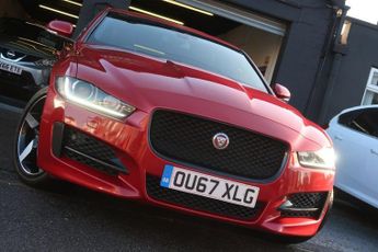 Jaguar XE 2.0d R-Sport Saloon 4dr Diesel Auto AWD Euro 6 (s/s) (240 ps)