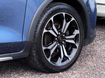 FORD FOCUS 1.0 Turbo MHEV Active Vignale [Nav] 5dr - AUTO!