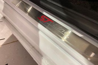 FORD FOCUS 1.5 EcoBlue ST-Line X Hatchback 5dr Diesel Auto Euro 6 (s/s) (12