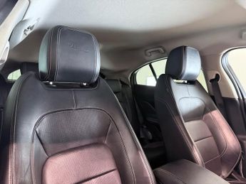 JAGUAR I-PACE 400 90kWh HSE SUV 5dr Electric Auto 4WD (400 ps)