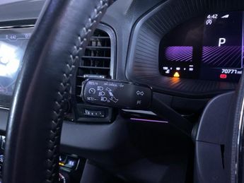 SKODA KAROQ 2.0 TSI SportLine SUV 5dr Petrol DSG 4WD Euro 6 (s/s) (190 ps)