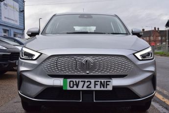 MG MG ZS 72.6kWh SE | INCLUDES BATTERY HEALTH CHECK CERTIFICATE | LONG RA