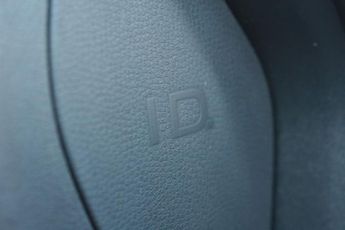 VOLKSWAGEN ID.3 Pro 58kWh HATCHBACK | 1 OWNER | HEATED SEATS | 2 KEYS | BATTERY 