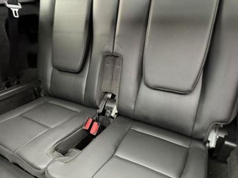 LAND ROVER DISCOVERY SPORT 2.0 TD4 HSE Black SUV 5dr Diesel Auto 4WD Euro 6 (s/s) (180 ps)