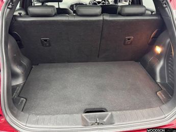 NISSAN JUKE 1.6 Tekna SUV 5dr Petrol XTRON Euro 6 (117 ps)