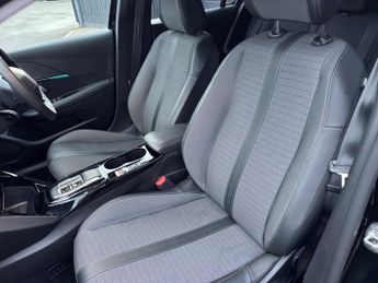 PEUGEOT E-208 50kWh Allure Premium + Hatchback 5dr Electric Auto (7kW Charger)