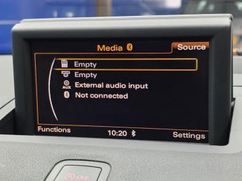 AUDI A1 1.4 TFSI S line Sportback 5dr Petrol S Tronic Euro 5 (s/s) (122 