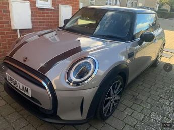 MINI Hatch 1.5 Cooper Classic Hatchback 3dr Petrol Steptronic Euro 6 (s/s) 