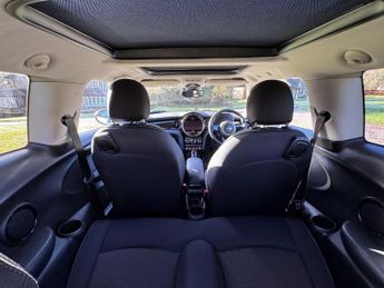 MINI HATCH 1.5 Cooper Classic Hatchback 3dr Petrol Steptronic Euro 6 (s/s) 