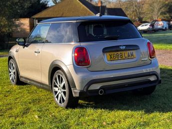 MINI HATCH 1.5 Cooper Classic Hatchback 3dr Petrol Steptronic Euro 6 (s/s) 