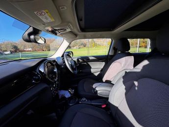 MINI HATCH 1.5 Cooper Classic Hatchback 3dr Petrol Steptronic Euro 6 (s/s) 