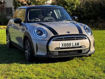 MINI HATCH 1.5 Cooper Classic Hatchback 3dr Petrol Steptronic Euro 6 (s/s) 
