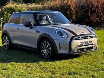 MINI HATCH 1.5 Cooper Classic Hatchback 3dr Petrol Steptronic Euro 6 (s/s) 