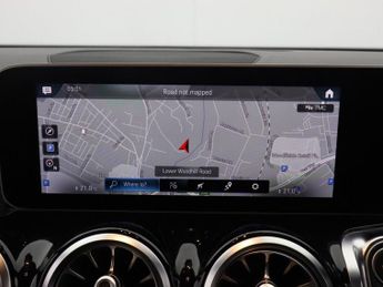 MERCEDES-BENZ GLB 2.0 GLB220d AMG Line (Premium) SUV 5dr Diesel 8G-DCT 4MATIC Euro