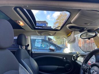 MINI CLUBMAN 2.0 Cooper D Estate 5dr Diesel Auto Euro 5 (112 ps)