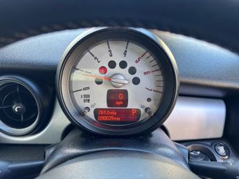 MINI CLUBMAN 2.0 Cooper D Estate 5dr Diesel Auto Euro 5 (112 ps)