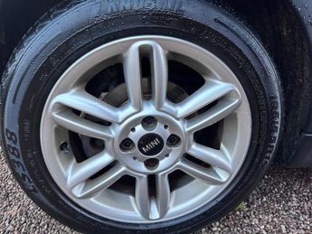 MINI CLUBMAN 2.0 Cooper D Estate 5dr Diesel Auto Euro 5 (112 ps)