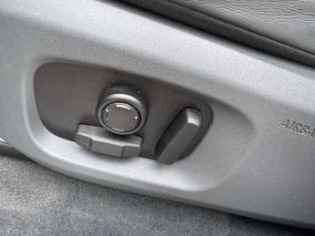 LAND ROVER RANGE ROVER EVOQUE 2.0 TD4 HSE Dynamic SUV 5dr Diesel Auto 4WD Euro 6 (s/s) (180 ps