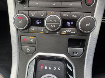 LAND ROVER RANGE ROVER EVOQUE 2.0 TD4 HSE Dynamic SUV 5dr Diesel Auto 4WD Euro 6 (s/s) (180 ps