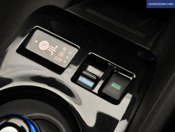 NISSAN LEAF 40kWh N-Connecta Hatchback 5dr Electric Auto (150 ps)