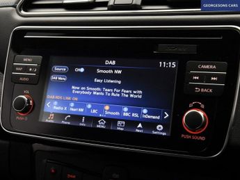 NISSAN LEAF 40kWh N-Connecta Hatchback 5dr Electric Auto (150 ps)