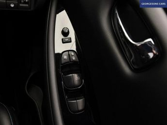 NISSAN LEAF 40kWh N-Connecta Hatchback 5dr Electric Auto (150 ps)