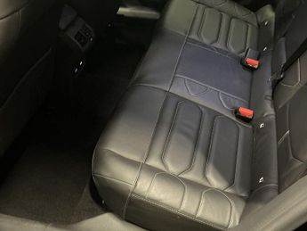 CITROEN e-C4 50kWh Shine Plus Hatchback 5dr Electric Auto (7.4kW Charger) (13