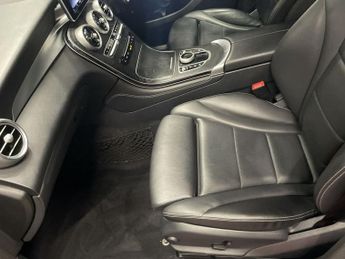 MERCEDES-BENZ GLC 2.1 GLC220d Sport SUV 5dr Diesel G-Tronic 4MATIC Euro 6 (s/s) (1