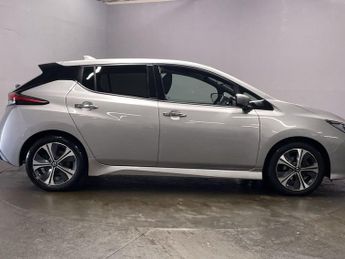 NISSAN LEAF 40kWh N-Connecta Hatchback 5dr Electric Auto (150 ps)