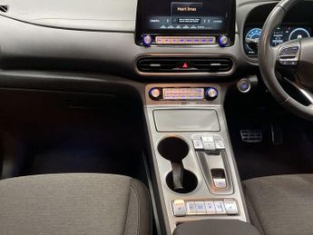 HYUNDAI KONA 64kWh Premium SUV 5dr Electric Auto (10.5kW Charger) (204 ps)
