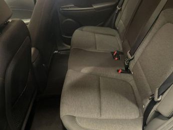 HYUNDAI KONA 64kWh Premium SUV 5dr Electric Auto (10.5kW Charger) (204 ps)