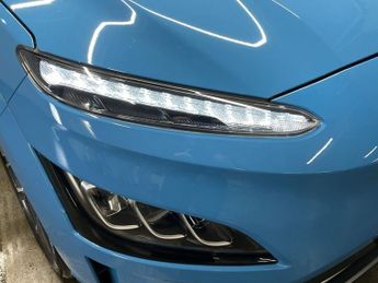 HYUNDAI KONA 64kWh Premium SUV 5dr Electric Auto (10.5kW Charger) (204 ps)