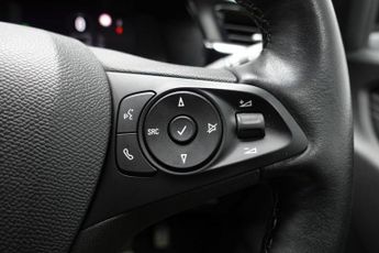 VAUXHALL Corsa Electric 50kWh Elite Premium Hatchback 5dr Electric Auto (136 ps)