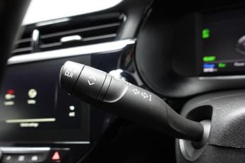 VAUXHALL Corsa Electric 50kWh Elite Premium Hatchback 5dr Electric Auto (136 ps)