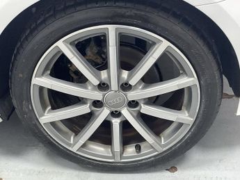 AUDI A3 1.0 TFSI 30 Black Edition Sportback 5dr Petrol Manual Euro 6 (s/