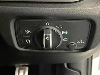 AUDI A3 1.0 TFSI 30 Black Edition Sportback 5dr Petrol Manual Euro 6 (s/