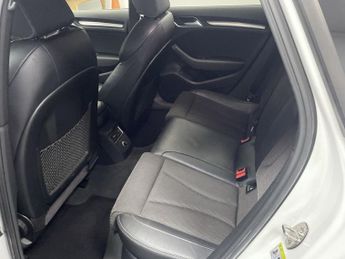 AUDI A3 1.0 TFSI 30 Black Edition Sportback 5dr Petrol Manual Euro 6 (s/