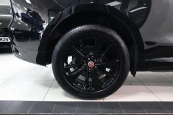 JAGUAR F-PACE 2.0 D200 MHEV R-Dynamic Black SUV 5dr Diesel Auto AWD Euro 6 (s/