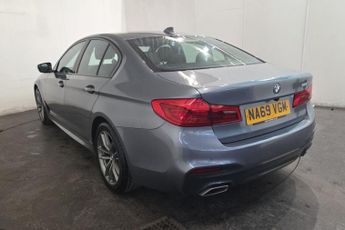 BMW 5 SERIES 2.0 520d MHT M Sport Saloon 4dr Diesel Hybrid Auto Euro 6 (s/s) 
