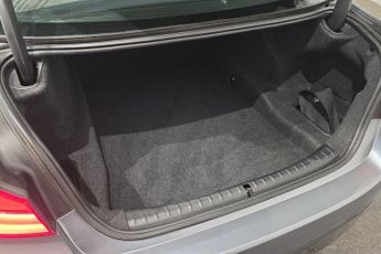 BMW 5 SERIES 2.0 520d MHT M Sport Saloon 4dr Diesel Hybrid Auto Euro 6 (s/s) 