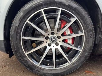 MERCEDES-BENZ EQC EQC 400 80kWh AMG Line SUV 5dr Electric Auto 4MATIC (408 ps)