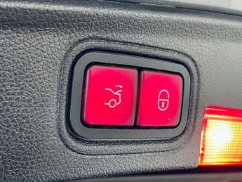 MERCEDES-BENZ C-CLASS 2.1 C220d Sport (Premium) Coupe 2dr Diesel G-Tronic+ Euro 6 (s/s