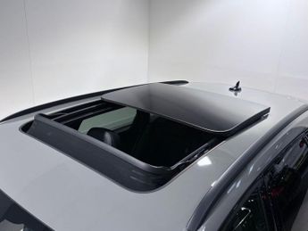 AUDI A4 AVANT 2.0 TFSI 40 Black Edition Estate 5dr Petrol S Tronic Euro 6 (s/s