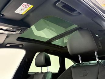 AUDI A4 AVANT 2.0 TFSI 40 Black Edition Estate 5dr Petrol S Tronic Euro 6 (s/s