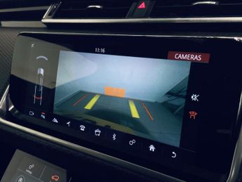 LAND ROVER RANGE ROVER VELAR 2.0 D240 R-Dynamic S SUV 5dr Diesel Auto 4WD Euro 6 (s/s) (240 p