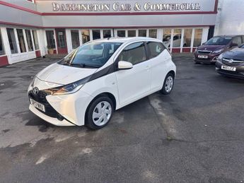 Toyota AYGO 1.0 VVT-i x-play Hatchback 5dr Petrol Manual Euro 6 (68 ps)