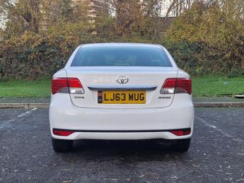 TOYOTA AVENSIS 1.8 V-Matic Icon Plus Saloon 4dr Petrol Multidrive S Euro 5 (147